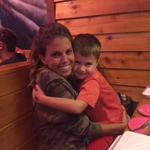 Meet your Posher, Kaleigh